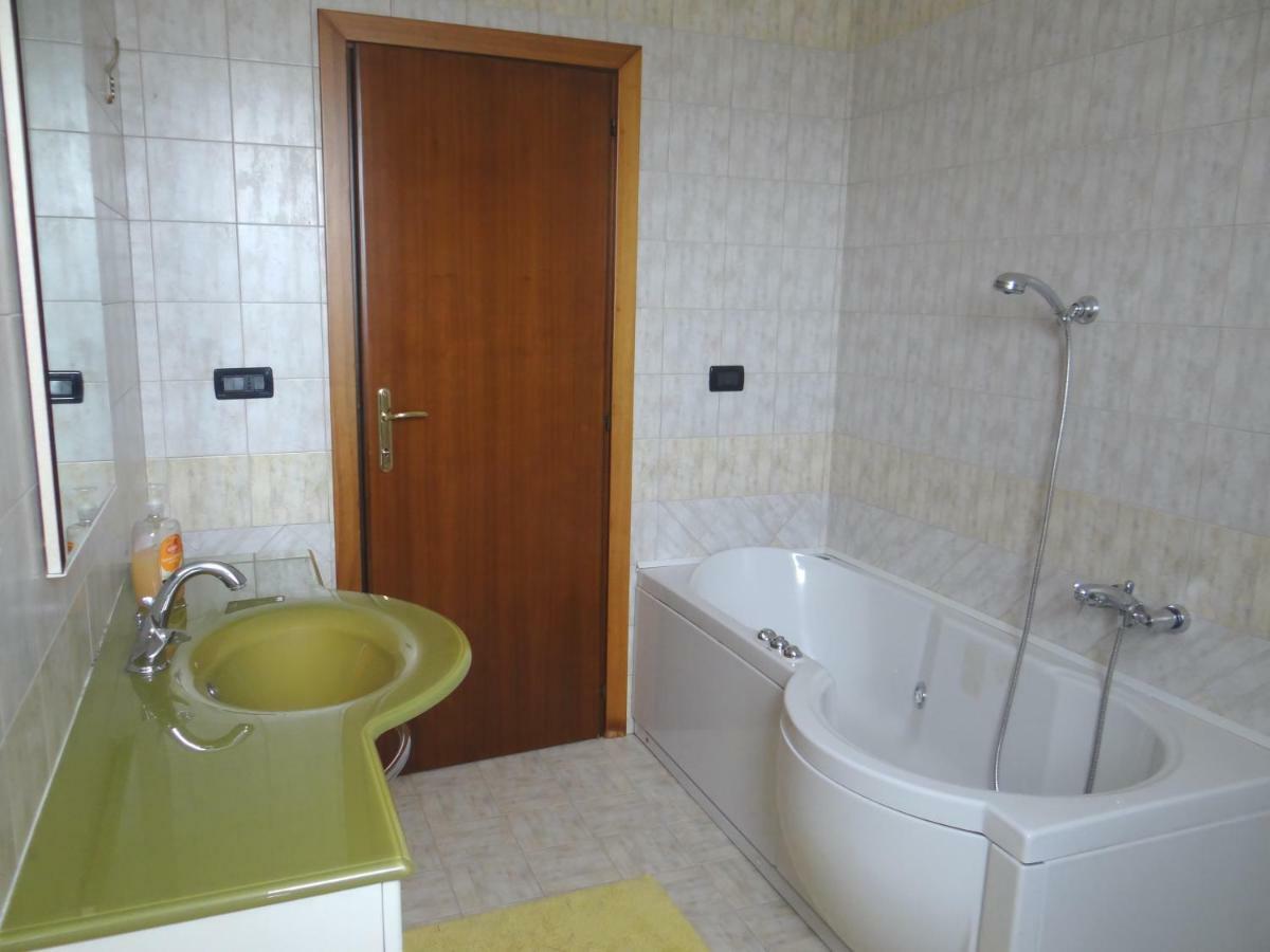 Grande Appartamento Al Mare Martinsicuro Exterior foto