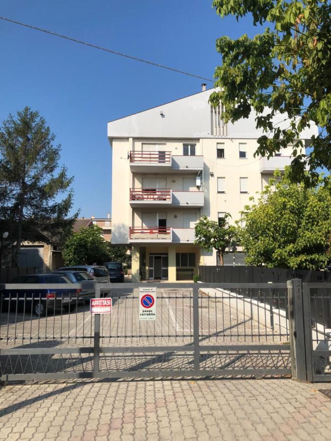 Grande Appartamento Al Mare Martinsicuro Exterior foto